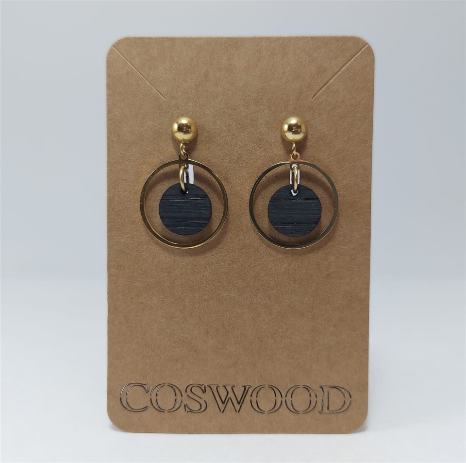 Gouden oorbellen met houten rondje