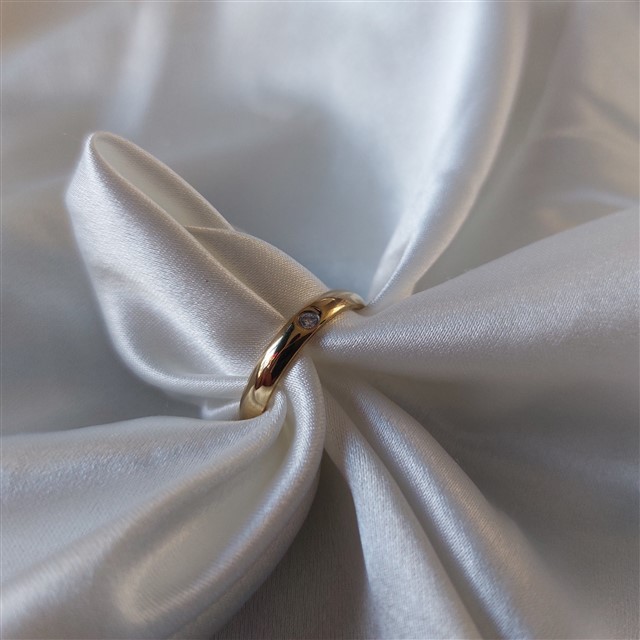 Ring met steen - goud